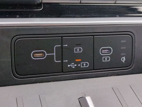 Used 2025 Hyundai Santa Fe SEL FWD image 21
