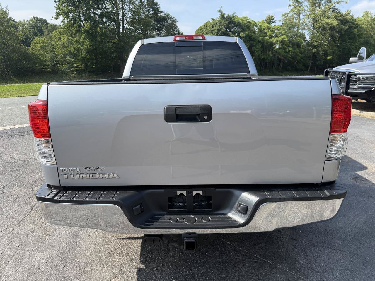 Used 2010 Toyota Tundra 2WD Double Cab w/ SR5 Pkg image 6