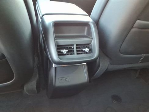 Certified 2024 Cadillac Lyriq Luxury image 15