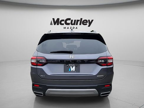 Used 2024 Honda Pilot Touring image 6