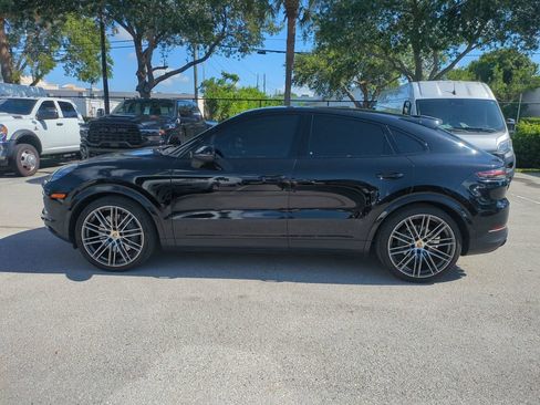 Used 2023 Porsche Cayenne S AWD/4WD image 9