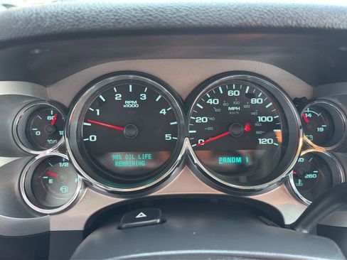 Used 2011 Chevrolet Silverado 2500 LT w/ Interior Plus Package AWD/4WD image 23