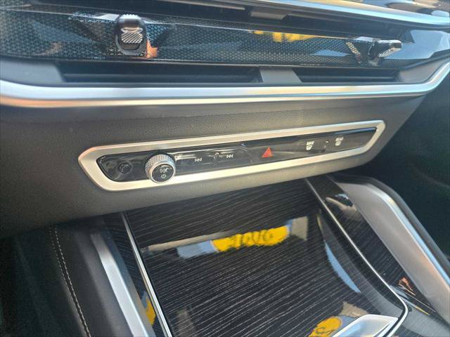 Used 2025 BMW X6 xDrive40i AWD/4WD image 30