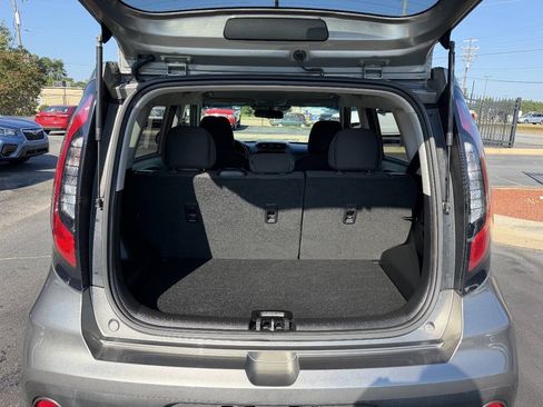 Used 2017 Kia Soul w/ Convenience Package FWD image 9