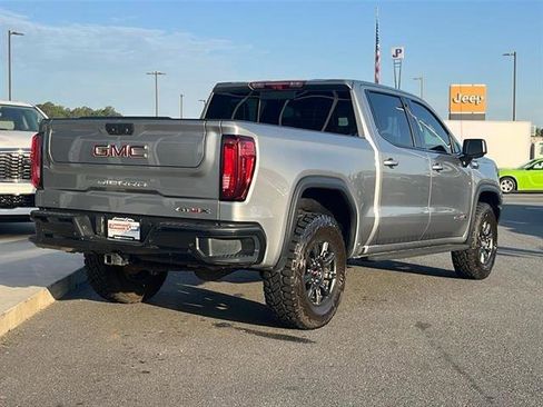 Used 2024 GMC Sierra 1500 AT4X image 9