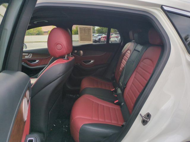 Used 2023 Mercedes-Benz GLC 300 4MATIC Coupe image 26