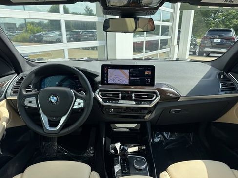 Used 2024 BMW X3 xDrive30i w/ Premium Package w/ZPA image 10