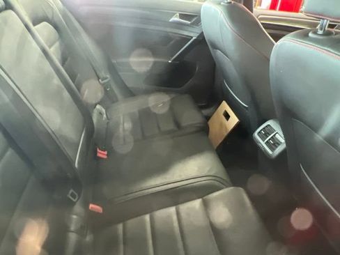 Used 2021 Volkswagen GTI SE FWD image 40