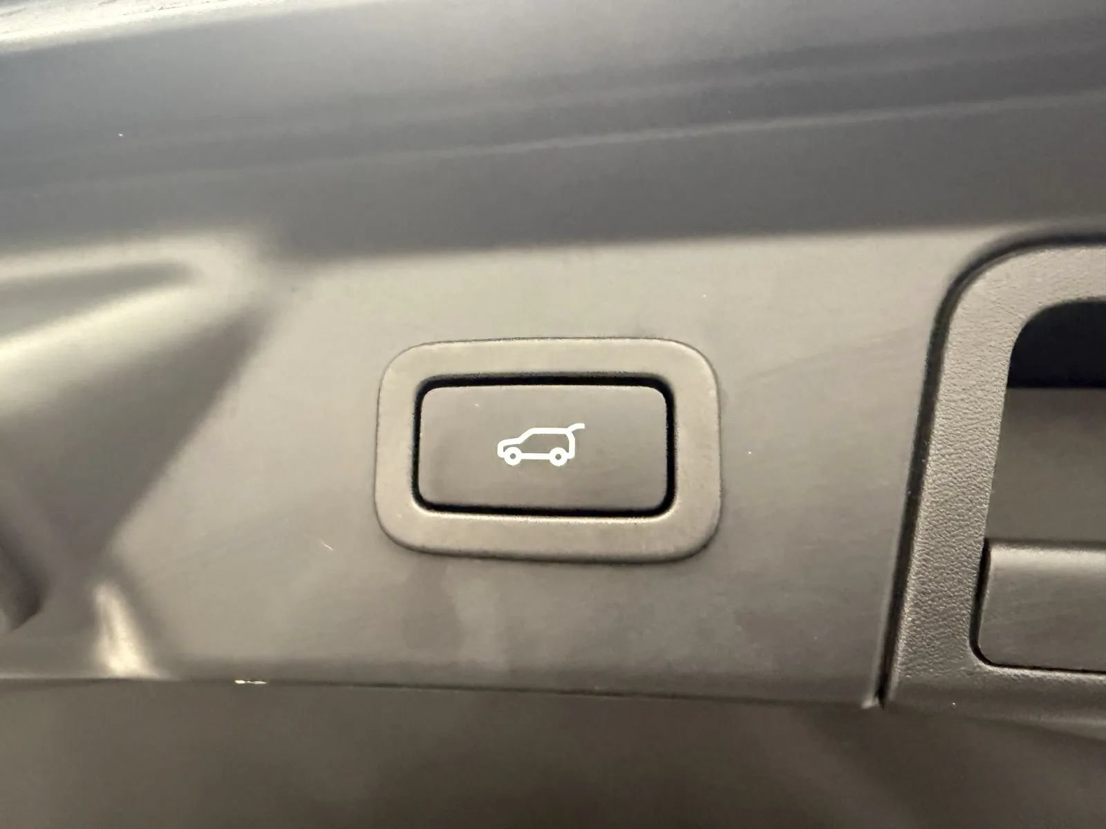 Used 2021 Land Rover Range Rover Velar R-Dynamic S AWD/4WD image 49