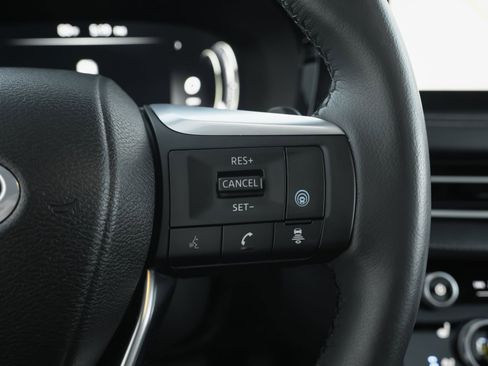 Used 2023 INFINITI QX60 Luxe w/ Vision Package image 16