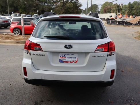 Used 2014 Subaru Outback 2.5i image 5