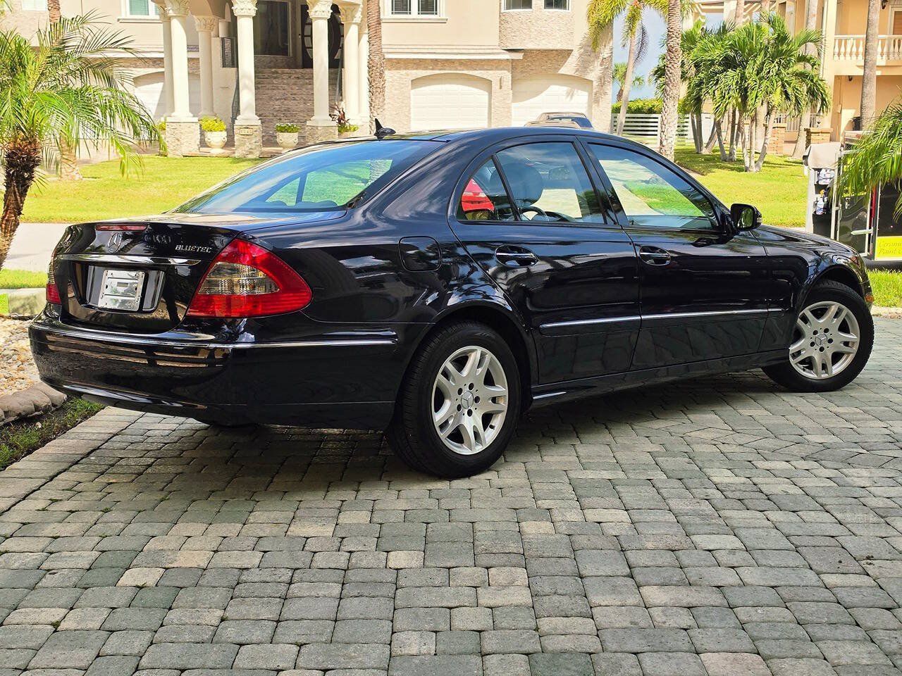 Used 2007 Mercedes-Benz E 320 BlueTEC Sedan image 4
