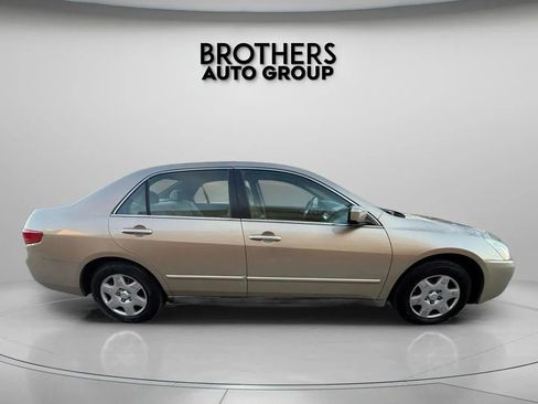 Used 2005 Honda Accord LX image 8