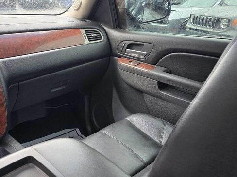 Used 2012 Chevrolet Avalanche LT w/ All-Star Edition image 16