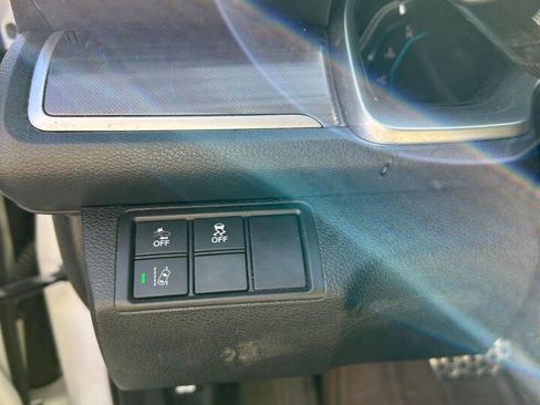 Used 2019 Honda Civic Touring image 41