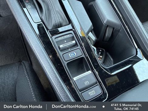 Used 2025 Honda Accord Sport image 25