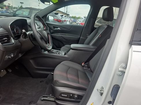Used 2024 Chevrolet Equinox RS FWD image 9