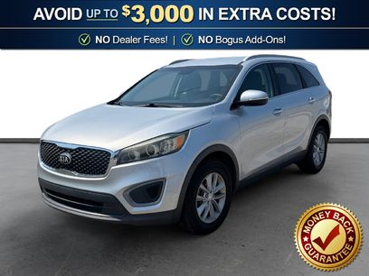 Used 2017 Kia Sorento FWD w/ LX Convenience Package