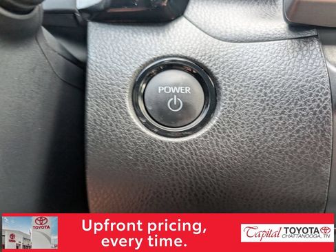 Used 2026 Toyota Camry SE AWD/4WD image 19