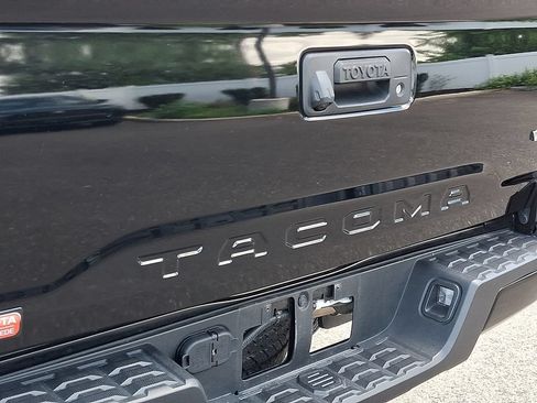 Certified 2023 Toyota Tacoma TRD Sport AWD/4WD image 29