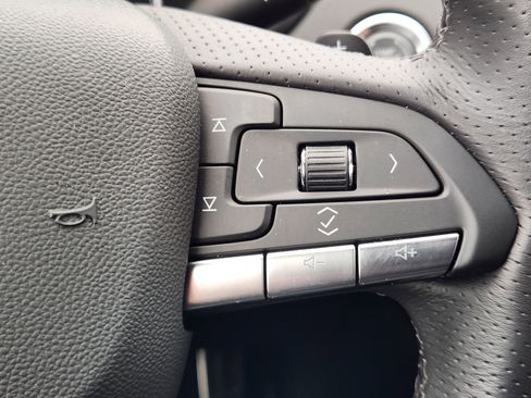 Certified 2023 Cadillac XT4 Sport w/ Enhanced Visibility Package image 29