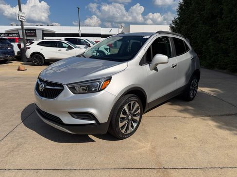 Used 2022 Buick Encore Preferred w/ Safety Package AWD/4WD image 7