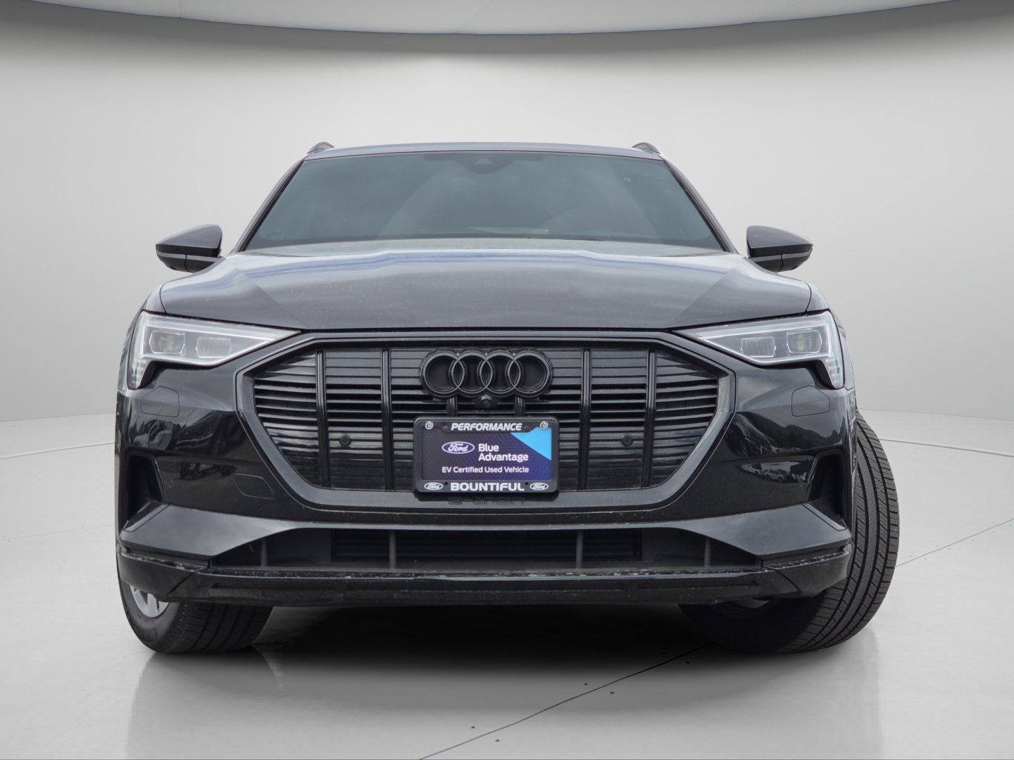 Used 2023 Audi e-tron Premium w/ Convenience Plus Package AWD/4WD image 3