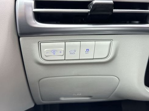 Used 2025 Hyundai Tucson SEL FWD image 16