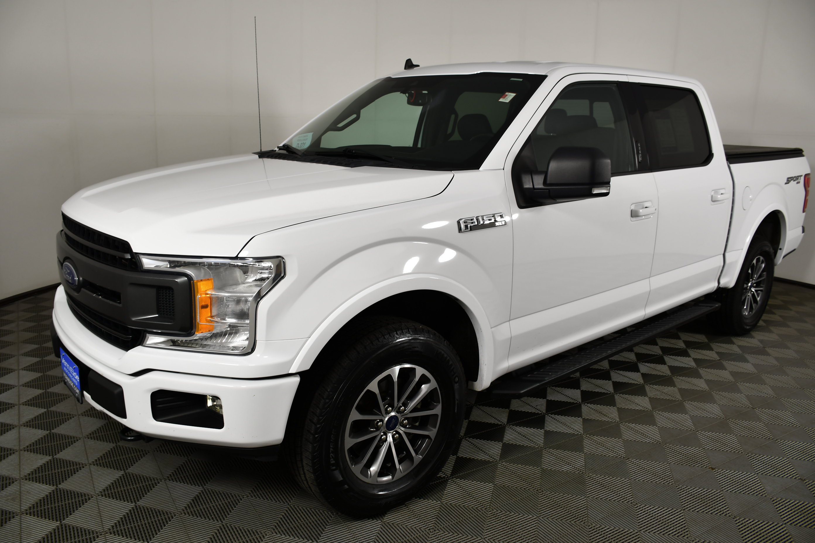 Used 2020 Ford F150 XLT w/ Equipment Group 302A Luxury AWD/4WD image 10