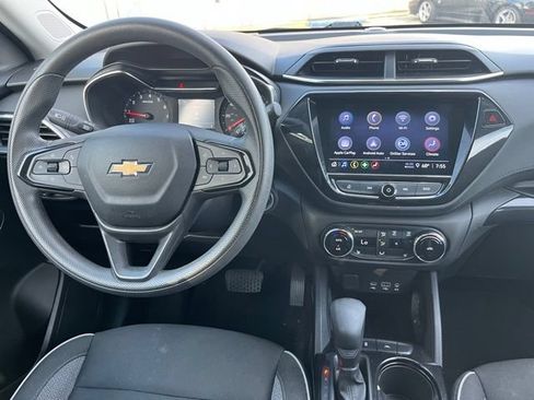 Used 2023 Chevrolet TrailBlazer LT w/ Convenience Package FWD image 24