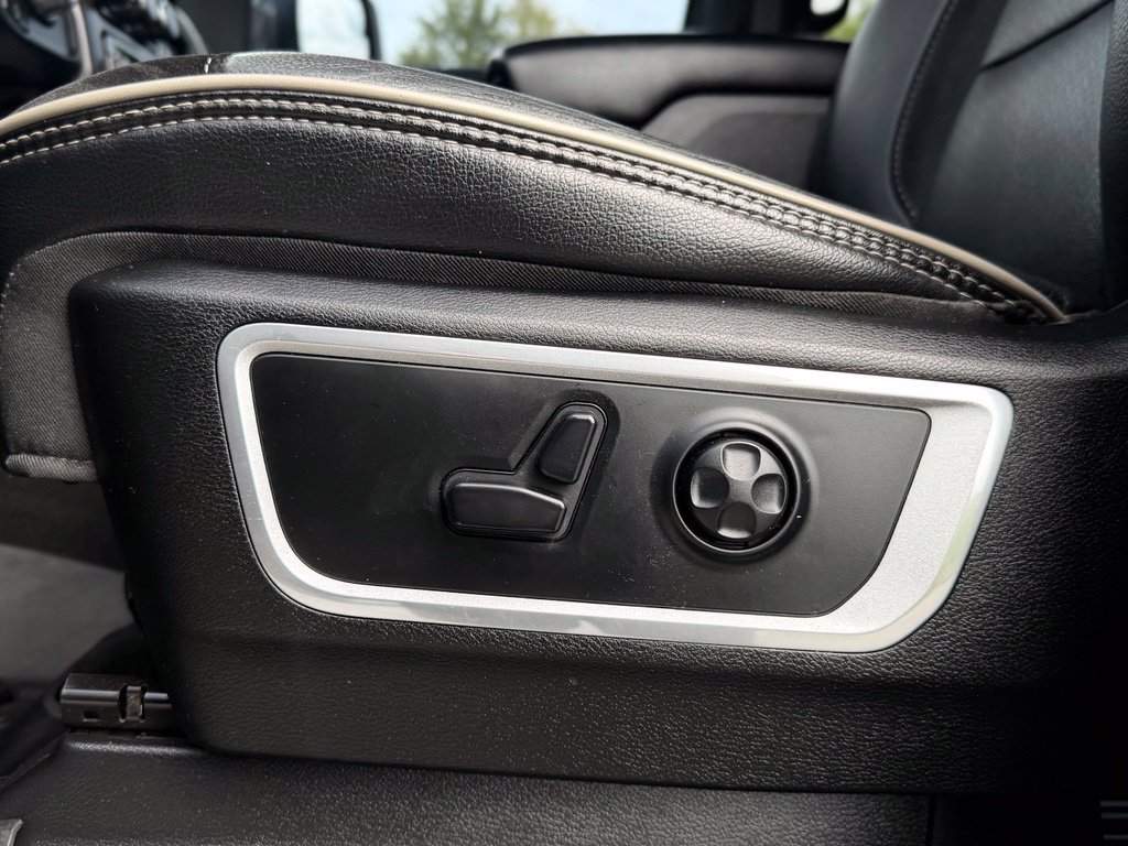Used 2020 RAM 1500 Laramie AWD/4WD image 7