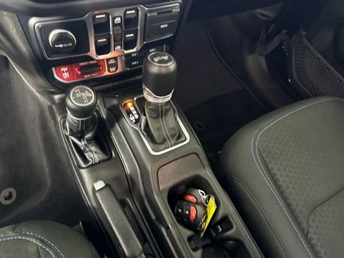 Used 2024 Jeep Wrangler Unlimited Rubicon 4xe image 20