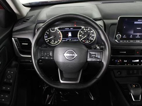 Certified 2025 Nissan Rogue SV w/ SV Premium Package FWD image 22