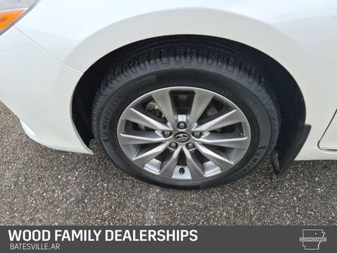 Used 2017 Toyota Camry XLE image 11