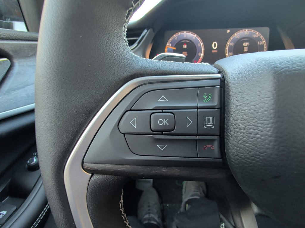 New 2026 Jeep Grand Cherokee Altitude AWD/4WD image 18