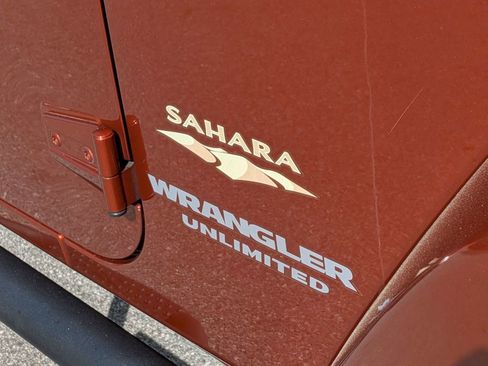 Used 2014 Jeep Wrangler Unlimited Sahara w/ Connectivity Group image 12