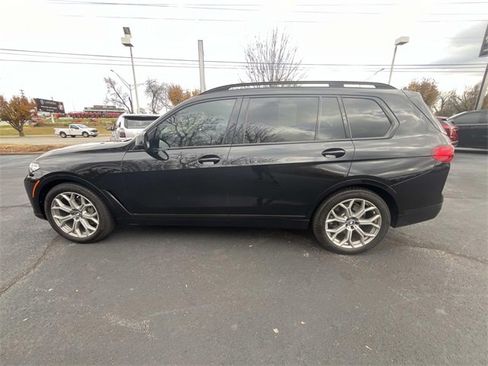 Used 2022 BMW X7 xDrive40i w/ Executive Package image 8