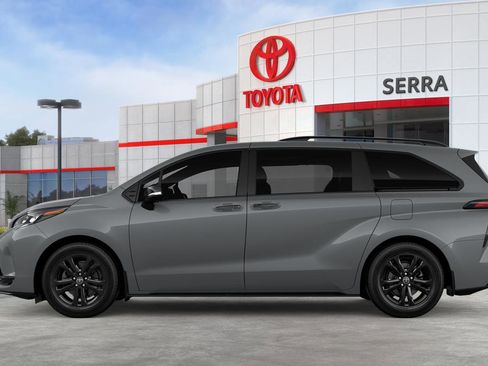 New 2026 Toyota Sienna XSE image 8