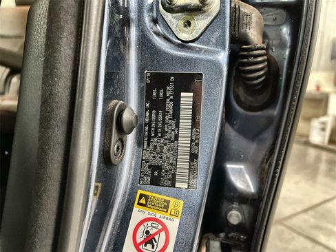 Used 2018 Toyota Highlander Limited image 10