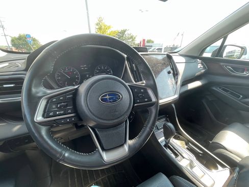 Used 2023 Subaru Ascent Touring AWD/4WD image 9