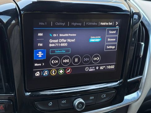 Used 2023 Chevrolet Traverse LT w/ LPO, Cargo Package AWD/4WD image 9