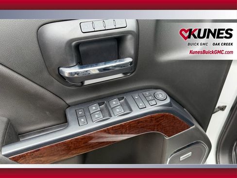 Used 2018 GMC Sierra 1500 SLT w/ SLT Premium Package image 3