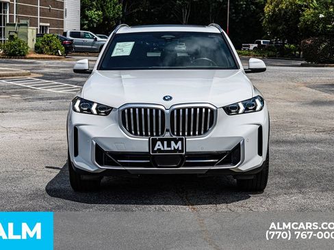 Used 2025 BMW X5 xDrive50e AWD/4WD image 11