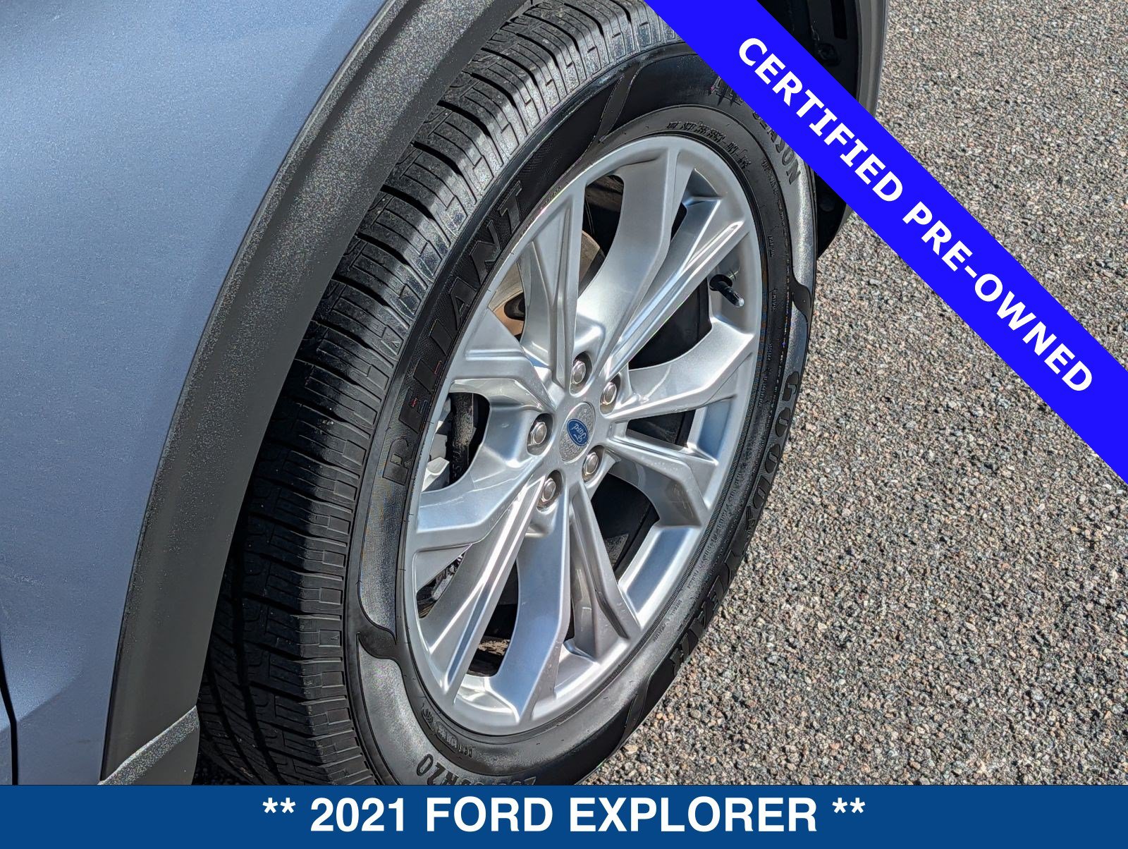 Certified 2021 Ford Explorer XLT w/ Equipment Group 202A AWD/4WD image 13