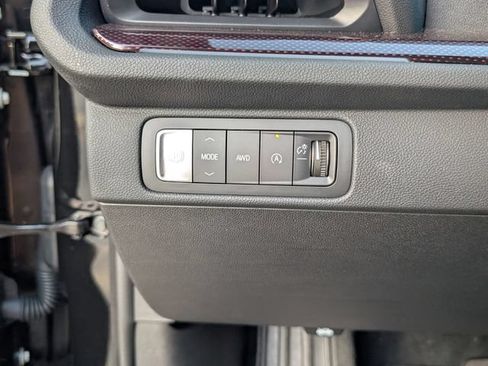 New 2026 Chevrolet Traverse RS w/ LPO, Floor Liner Package AWD/4WD image 17