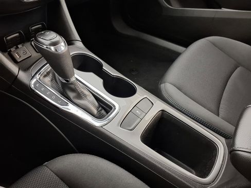 Used 2016 Chevrolet Cruze LT image 19