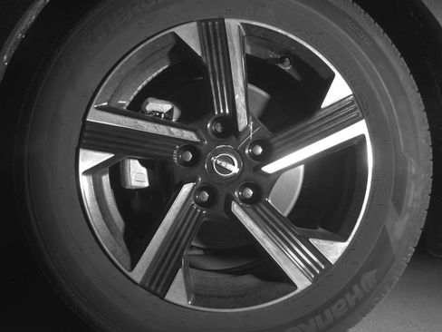 Used 2025 Nissan Sentra SV image 12