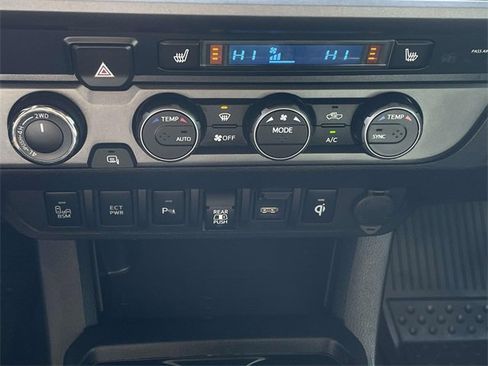 Used 2020 Toyota Tacoma SR5 image 28