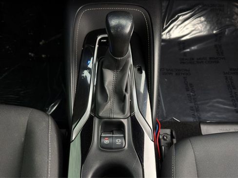 Used 2021 Toyota Corolla SE image 19