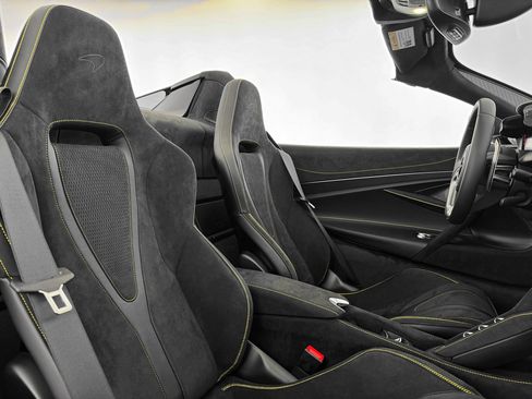 New 2026 McLaren 750S Spider image 23